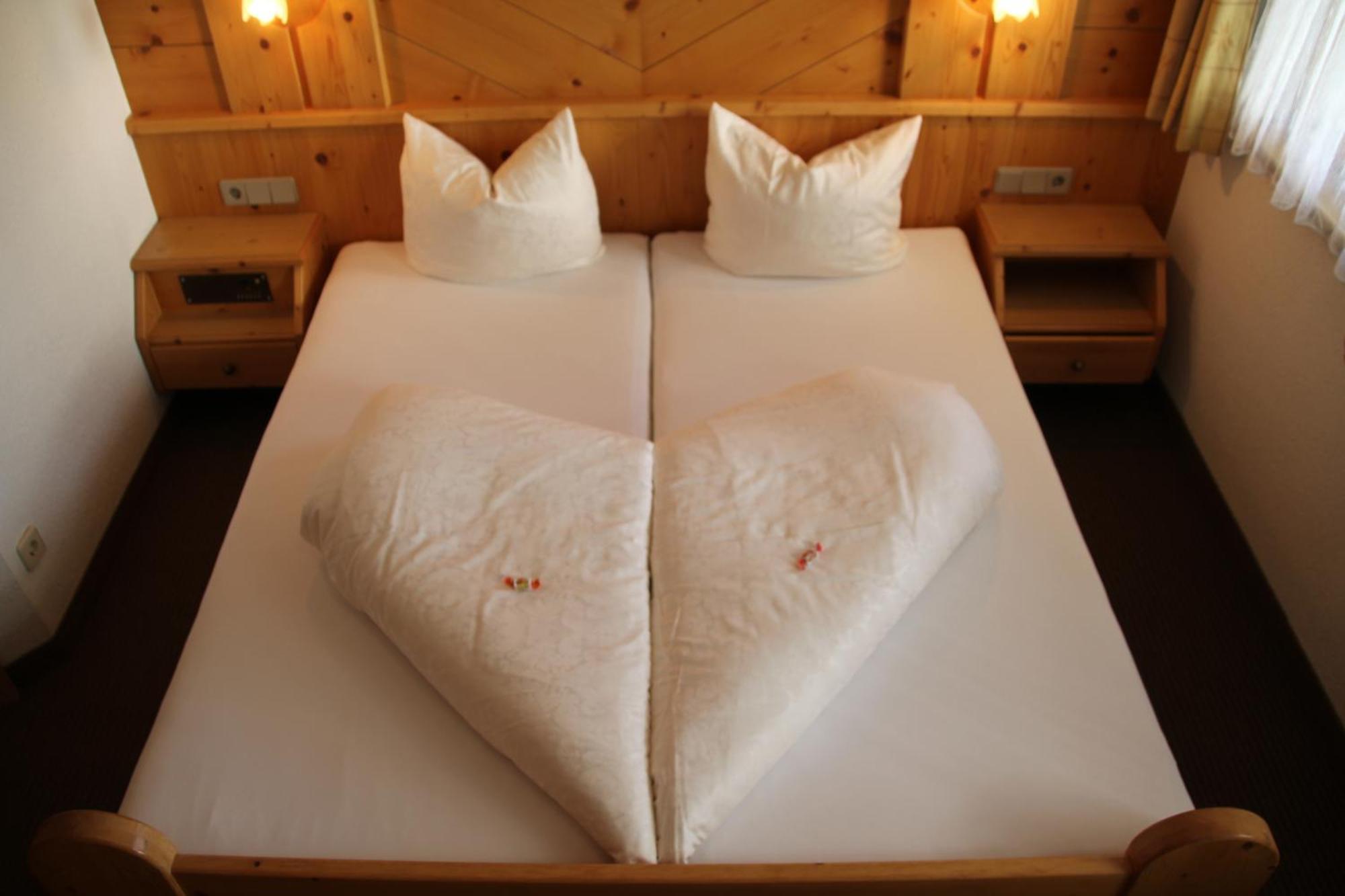 Hotel Garni Apart Elfriede 피스 객실 사진